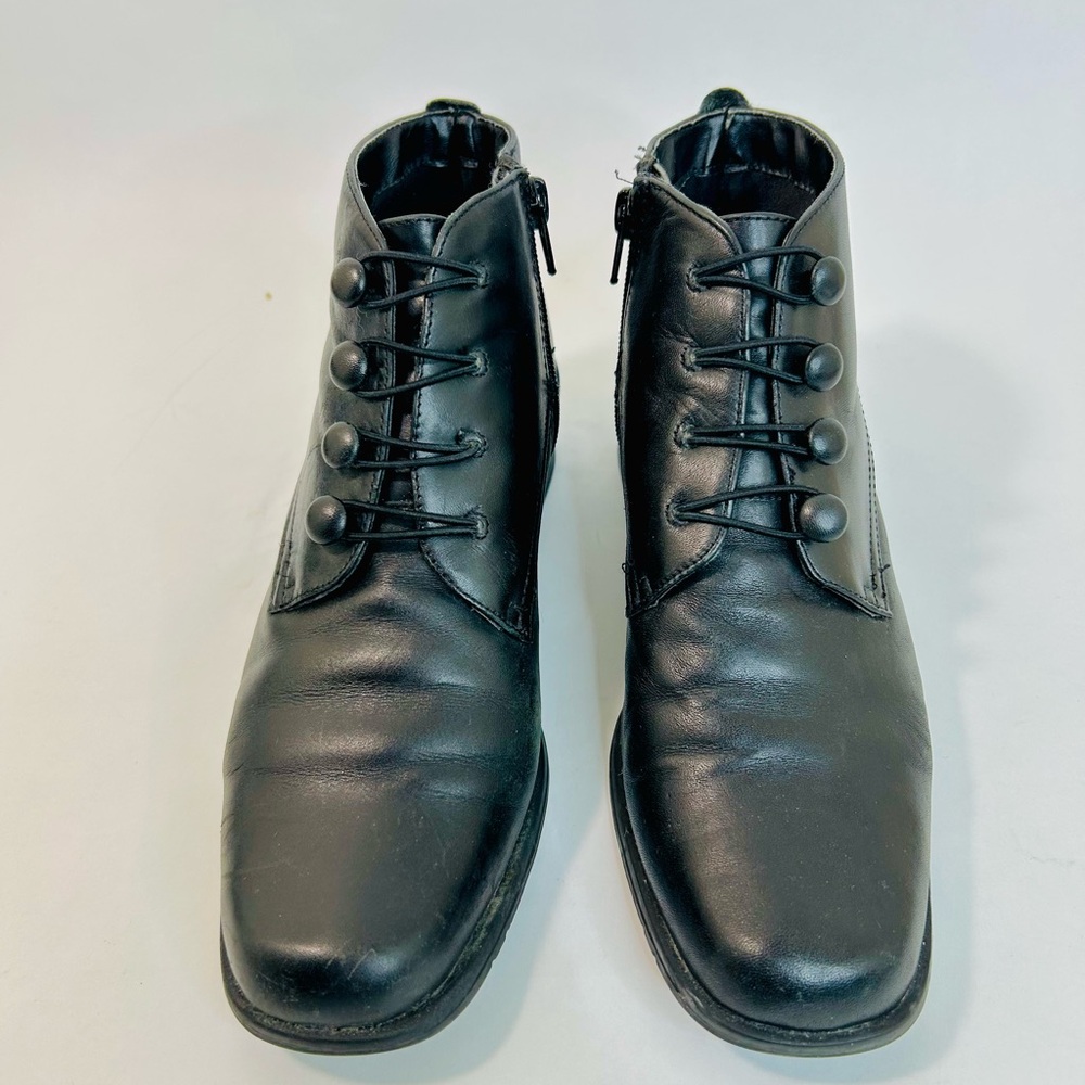 Liz Baker Black Leather Ankle Boots with Victorian Style Loop and Buttons sz 7 - Picture 6 of 12